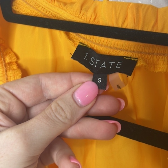 NWT 1.STATE Flutter Sleeve Split Neck Top - Picture 6 of 8